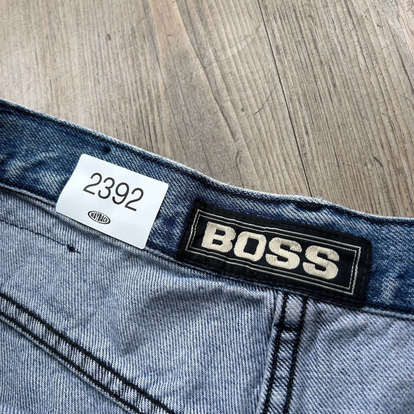 VINTAGE | BOSS Embroidered Thrashed Baggy Jean Shorts sz W33