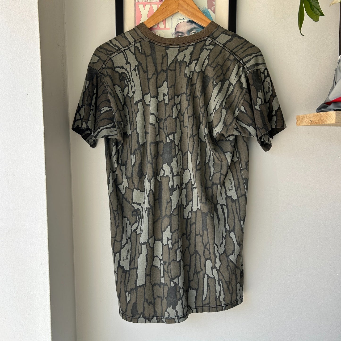 VINTAGE 80s 90s | Tree Bark Camouflage Contrast Ringer T-shirt sz S/M