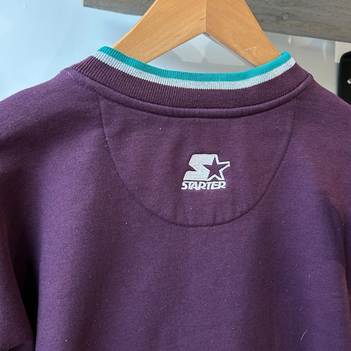 VINTAGE 90s | Starter Anaheim Mighty Ducks NHL Crew Sweater sz L