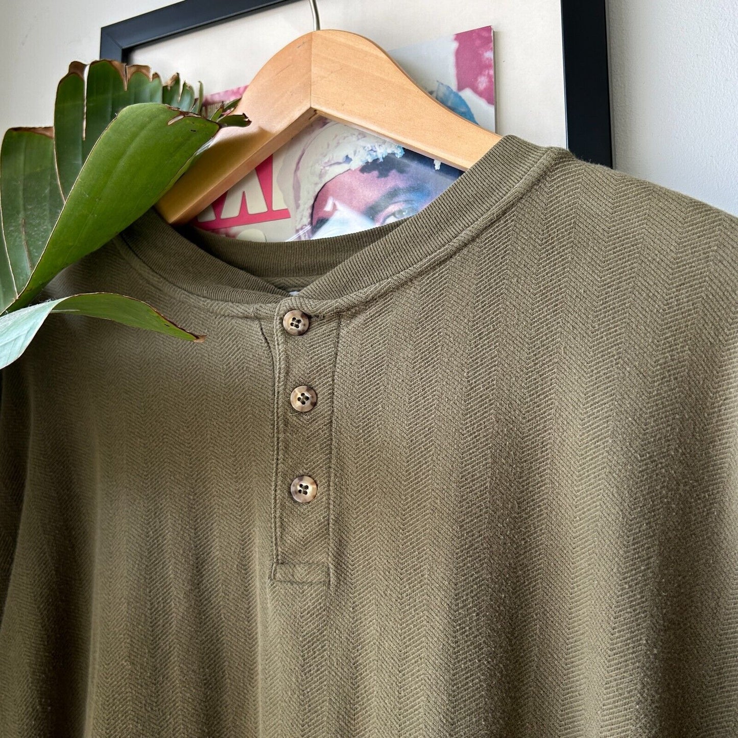 VINTAGE | Carhartt Olive Henley T-Shirt sz 2XL-3XL