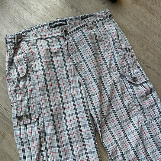 VINTAGE | Bagarda Loose Fit Plaid Cargo Shorts sz W34