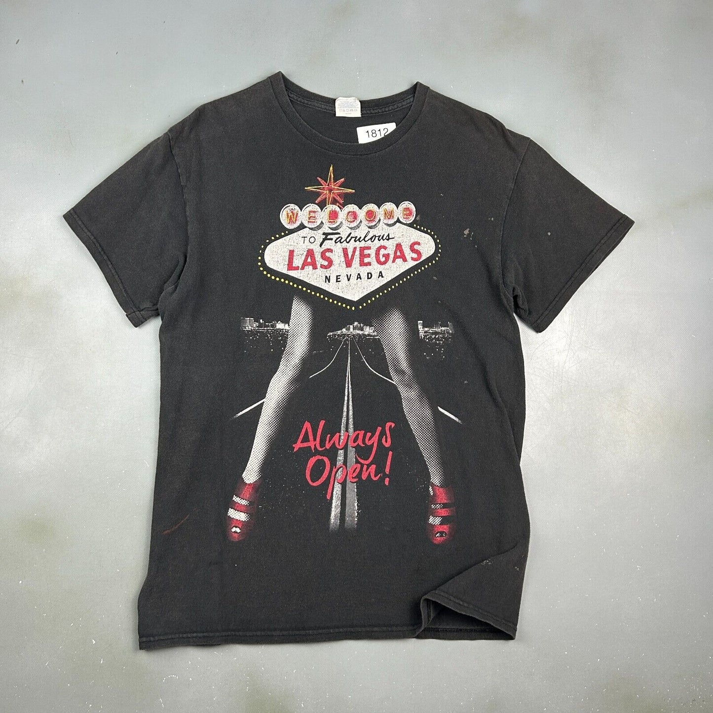VINTAGE | Las Vegas Nevada Always Open! Faded Black T-Shirt sz M Adult