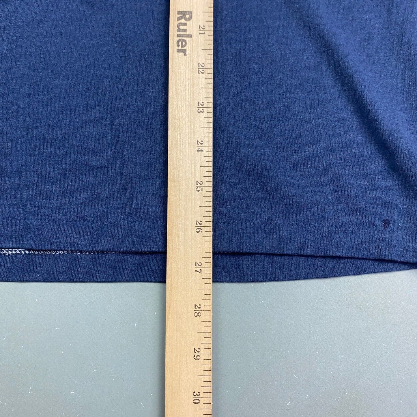 VINTAGE 80s MLB Detroit Tigers Faded Navy Baseball Logo 7 T-Shirt sz Small Adult