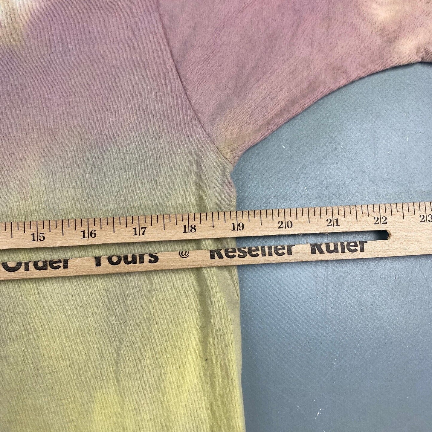 VINTAGE 90s Tye Dye Faded Light Color Single Stitch T-Shirt sz Medium Tall Adult