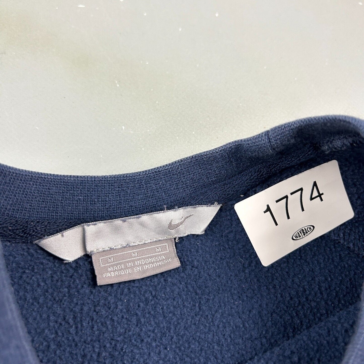 VINTAGE | NIKE Sm Swoosh Paint Splattered Navy Crewneck Sweater sz M Adult