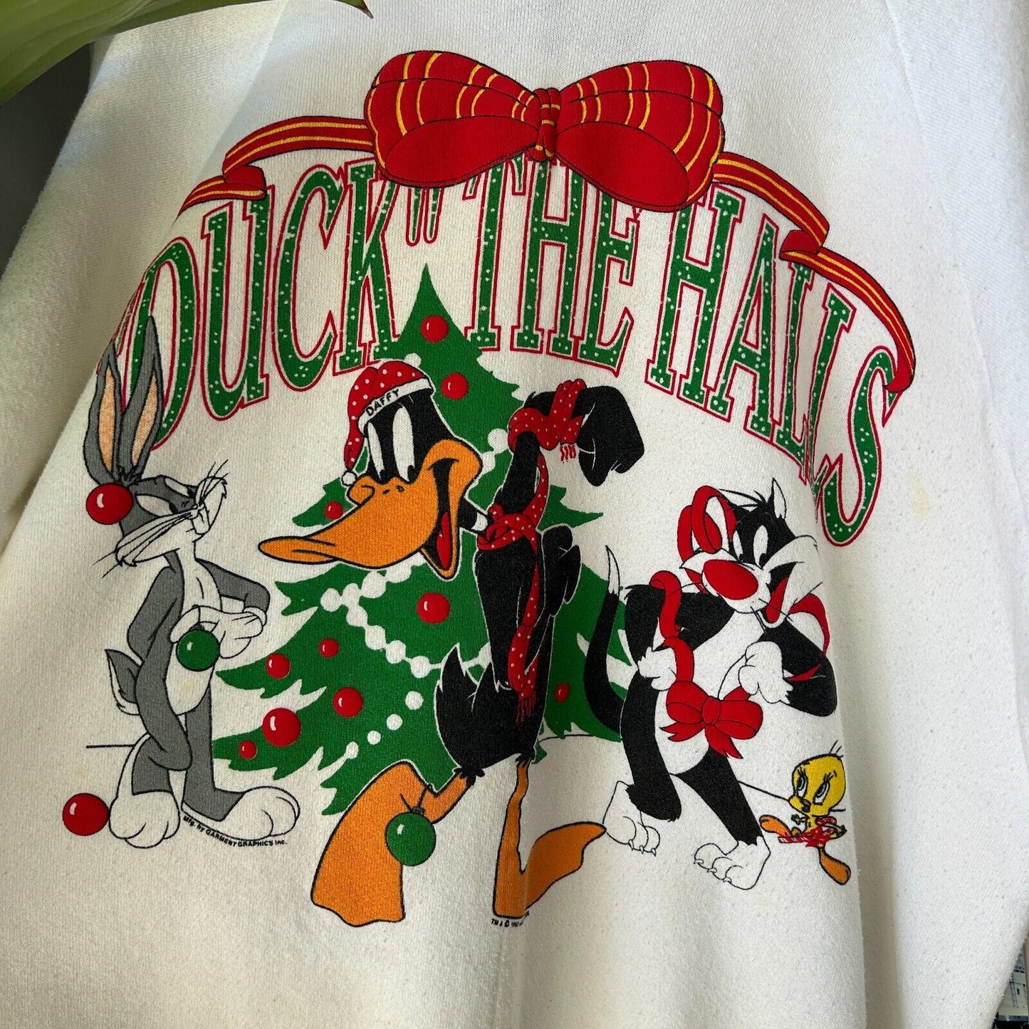VINTAGE 90s | Duck The Halls Warner Bros Cartoon Crew Sweater sz L Adult