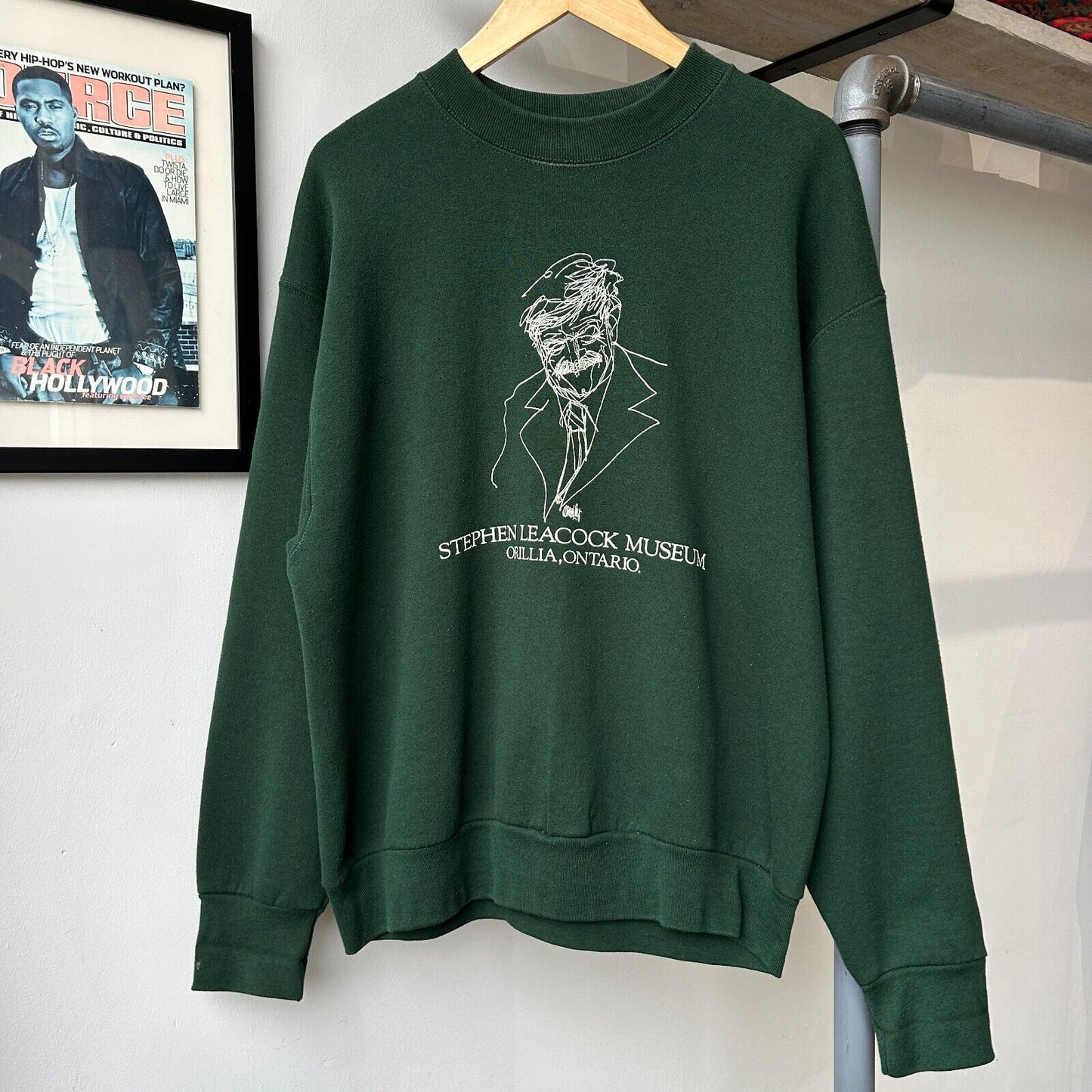 VINTAGE 90s | Orillia Museum Illustration Crew Sweater sz L