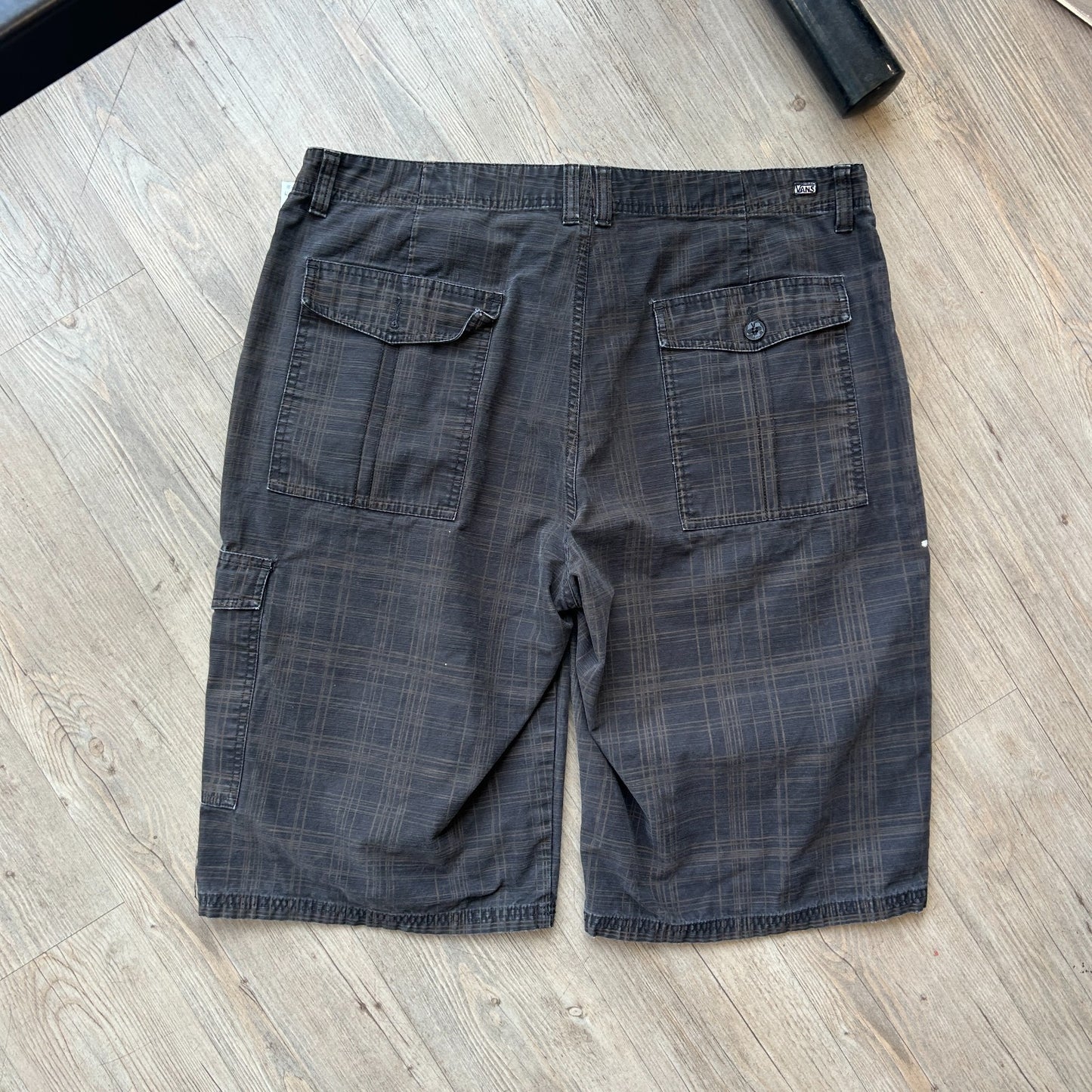VINTAGE Y2K | Vans Black Plaid Loose Fit Shorts sz W38