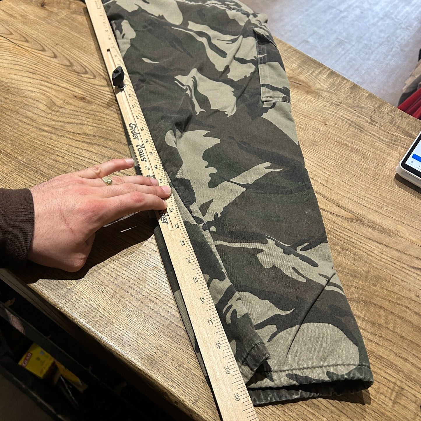 VINTAGE | Wrangler Camouflage Fleece Lined Cargo Pants sz W36 L30