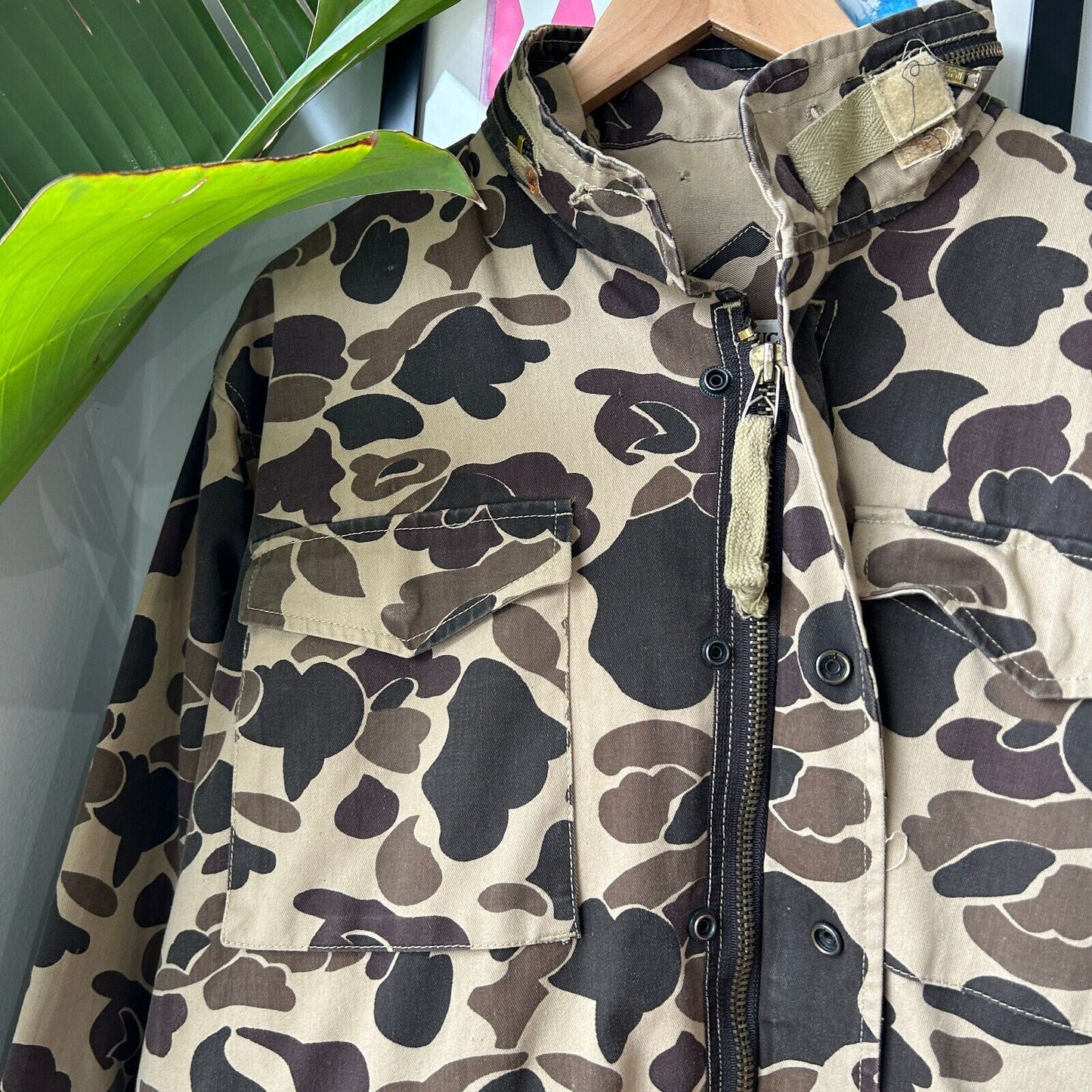 VINTAGE 90s | Duck Bay Duck Camo Cotton Canvas Hunting Jacket sz M-L Adult