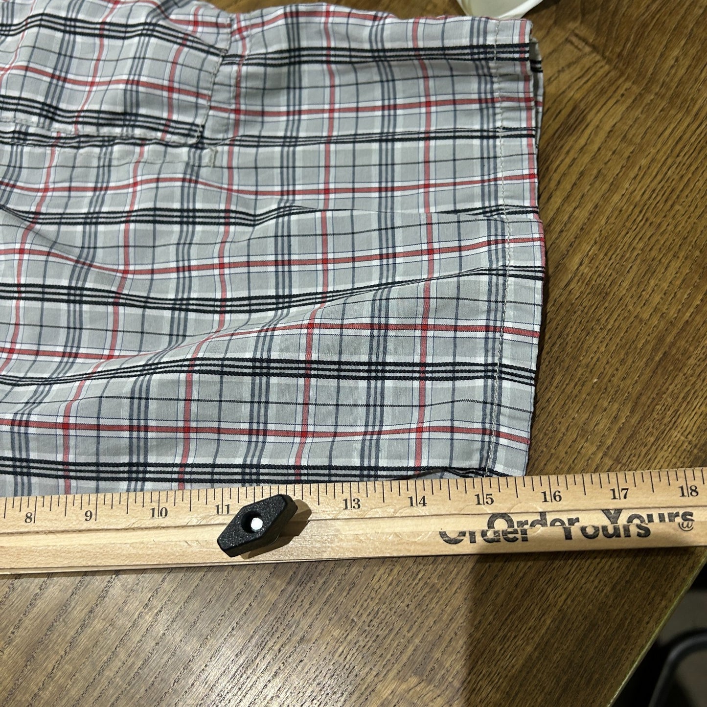 VINTAGE | Bagarda Loose Fit Plaid Cargo Shorts sz W34