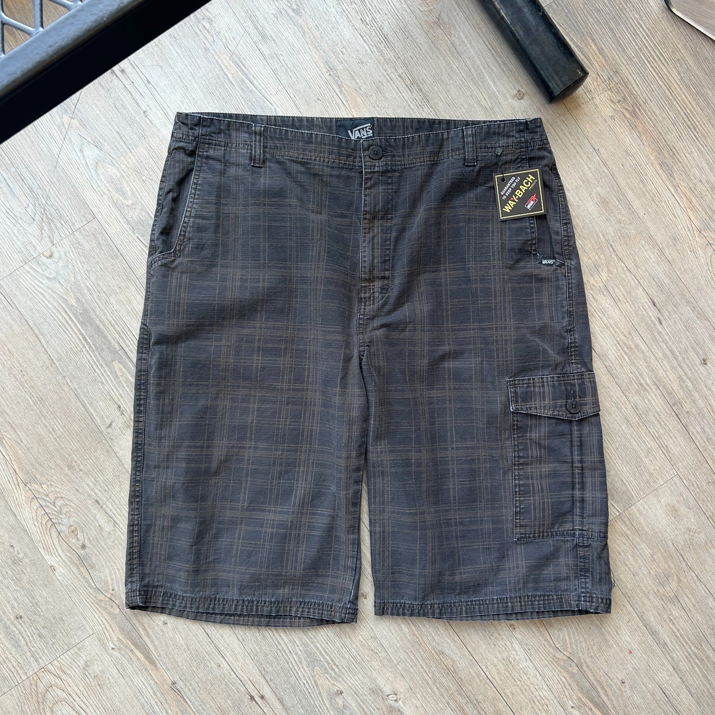 VINTAGE Y2K | Vans Black Plaid Loose Fit Shorts sz W38