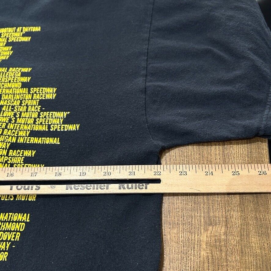 VINTAGE | Bumping Drafting Grinding Nascar Racing Car T-Shirt sz XL