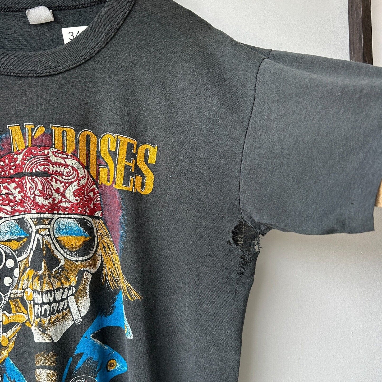 VINTAGE 80s | Guns N' Roses Welcome To The Jungle Thrashed Band T-Shirt sz L