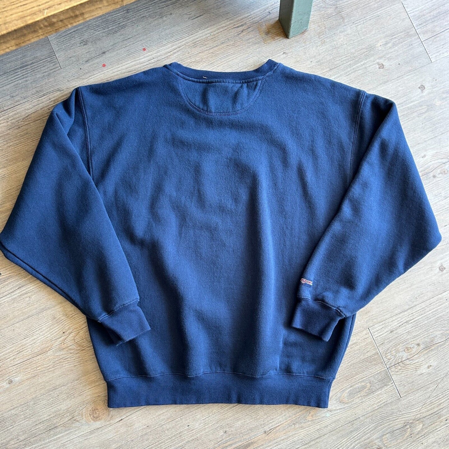 VINTAGE | Georgetown Embroidered Crest Crew Sweater sz L