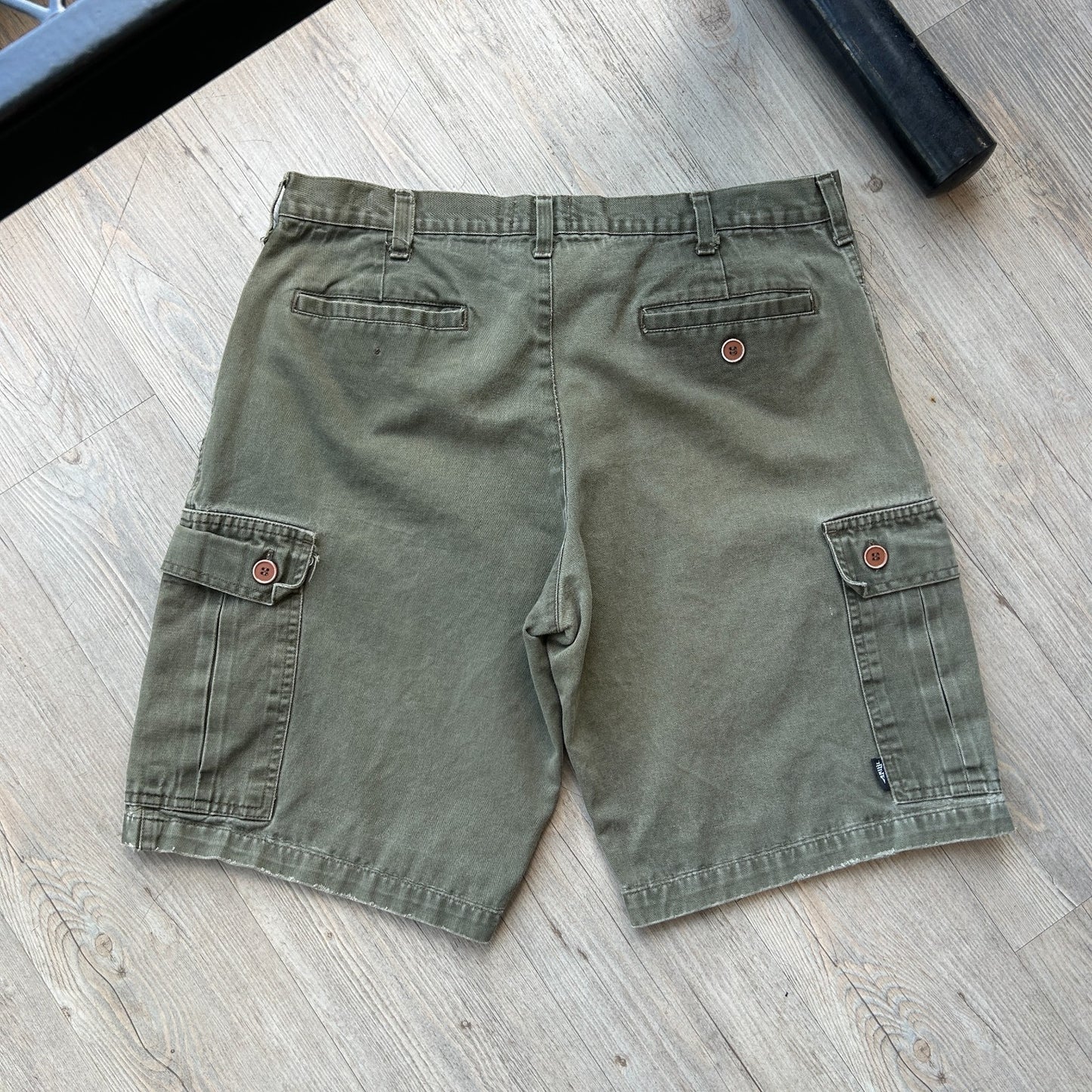 VINTAGE 90s | Think Skateboards Faded Green Cargo Shorts sz W34