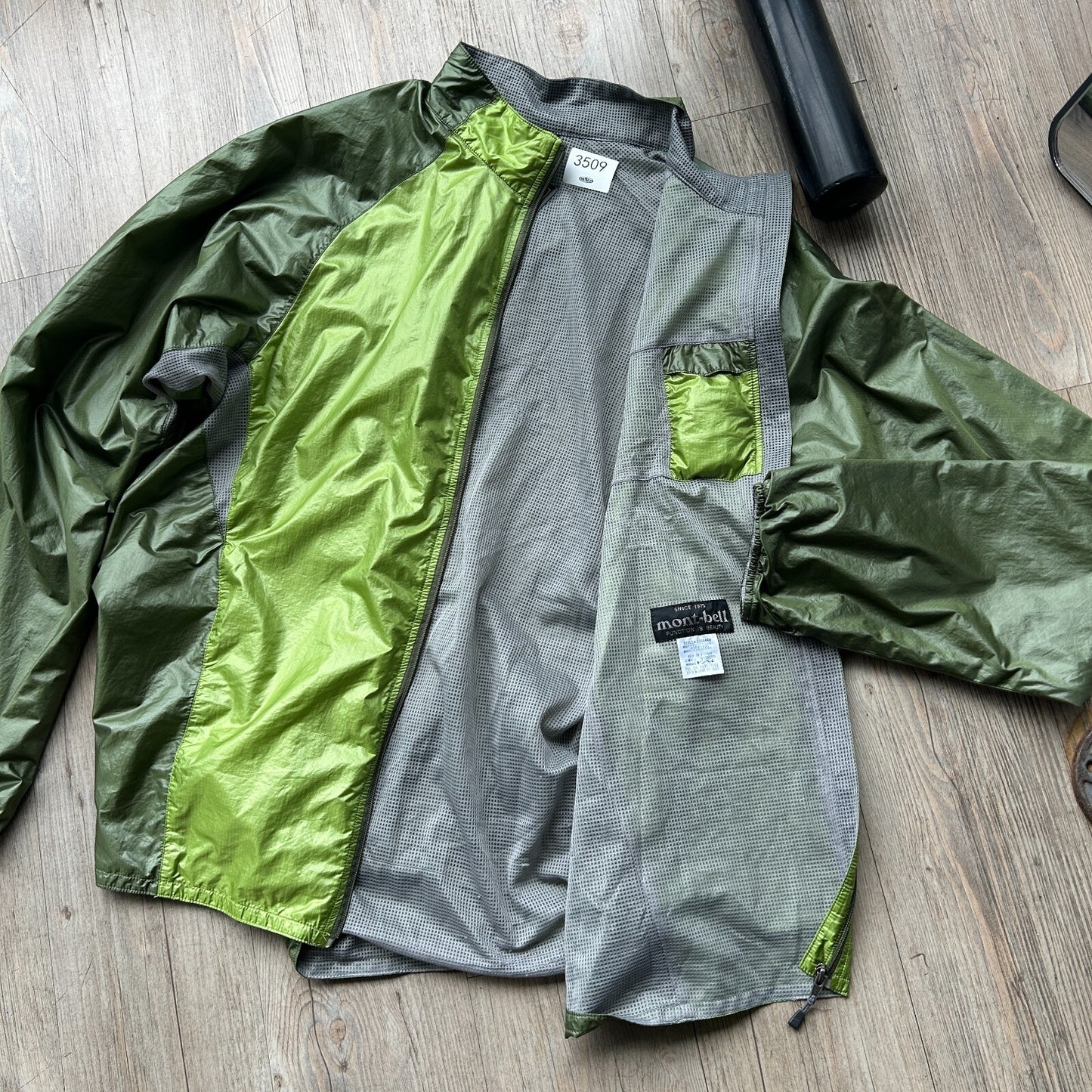 VINTAGE MONTBELL | Lightweight Vented Shell Jacket sz L