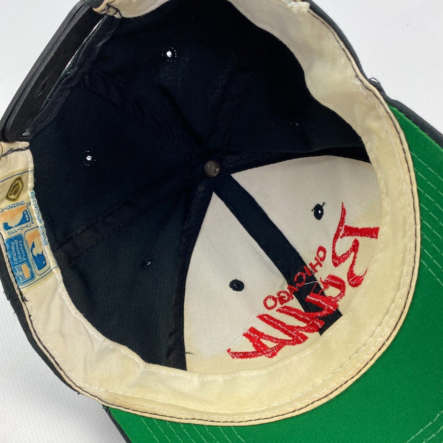 VINTAGE 90s Chicago Bulls Single Line Script Sports Specialties Snapback Hat OS