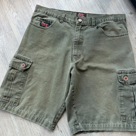VINTAGE 90s | Think Skateboards Faded Green Cargo Shorts sz W34