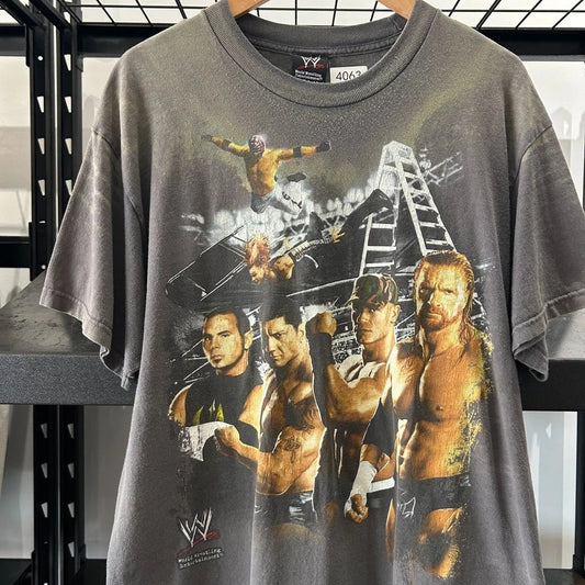 VINTAGE Y2k | World Wrestling Entertainment WWE Faded T-Shirt sz L