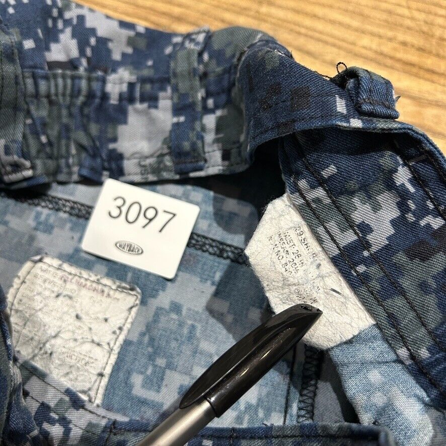 VINTAGE | US Navy Blue Digital Camo Fatigue Cargo Pants sz W26 L31