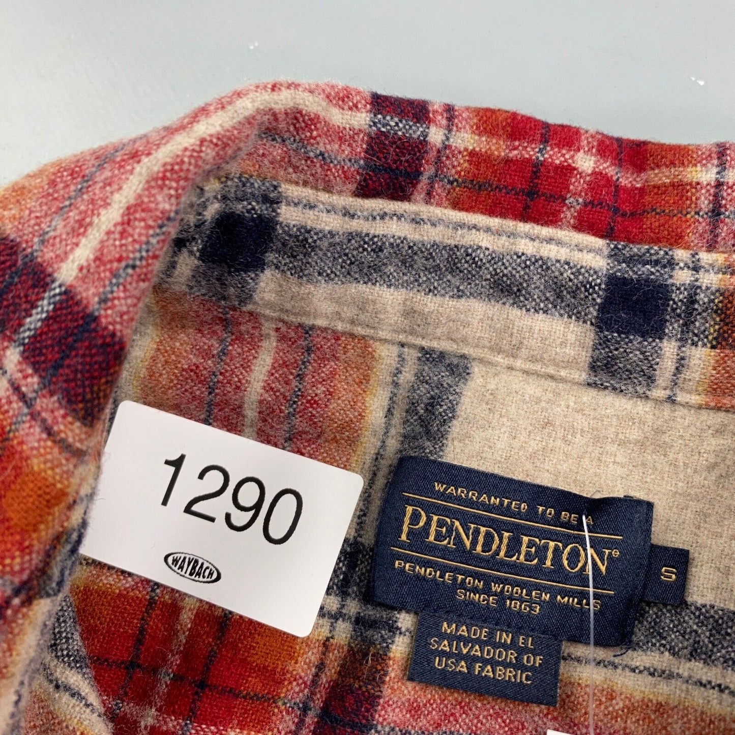 VINTAGE Pendleton Plaid Flannel Button Up Shirt sz Small Adult