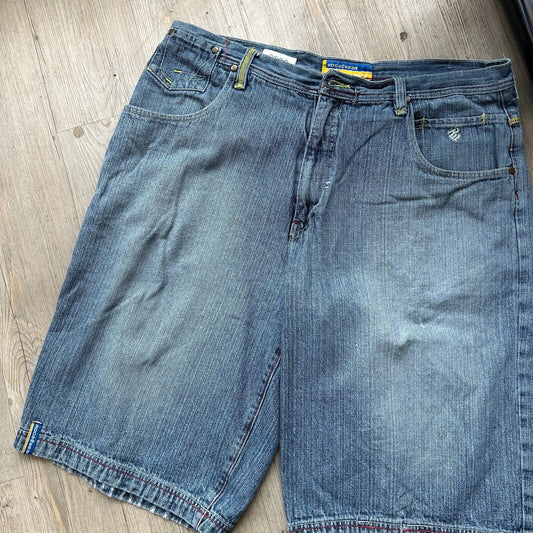 VINTAGE | Rocawear Baggy Jean Shorts sz W38
