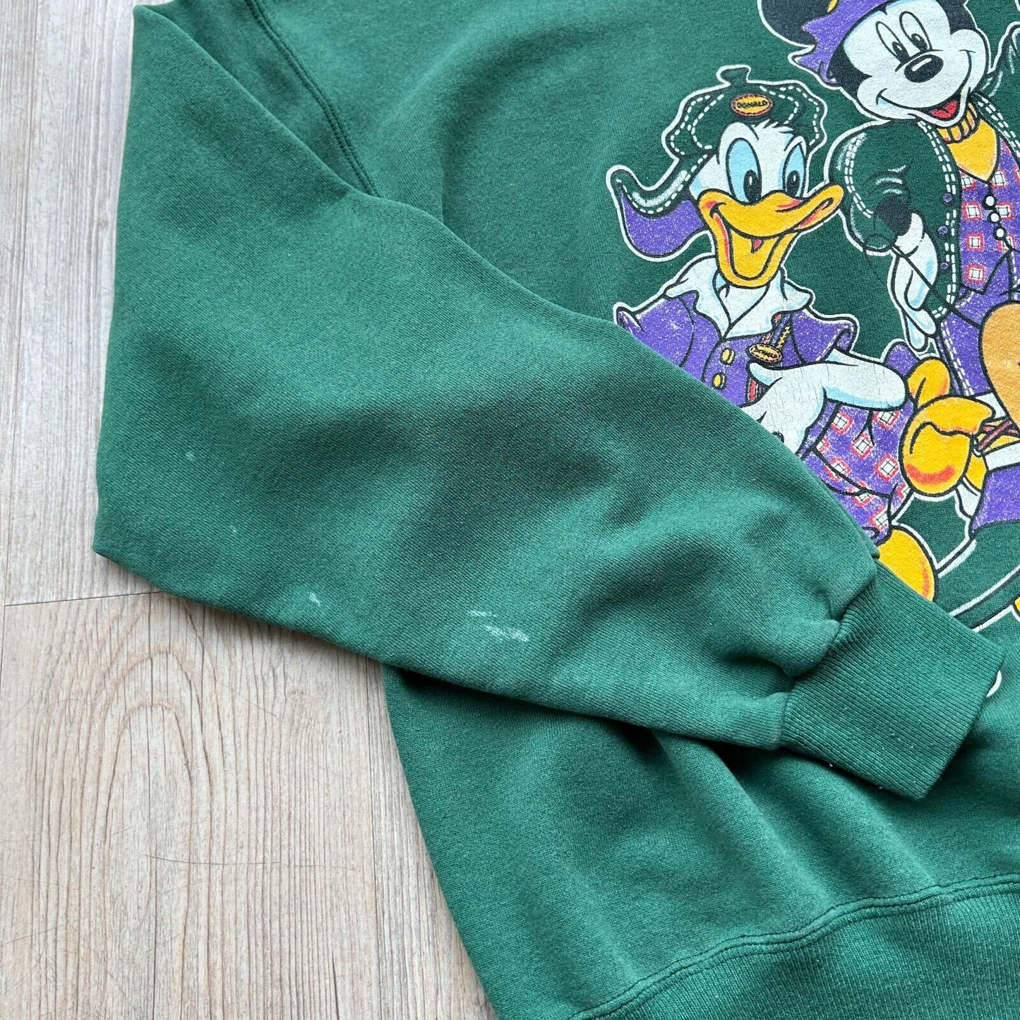 VINTAGE 90s | Mickey Mouse Donald Duck Pluto Cartoon Sweater sz L Adult