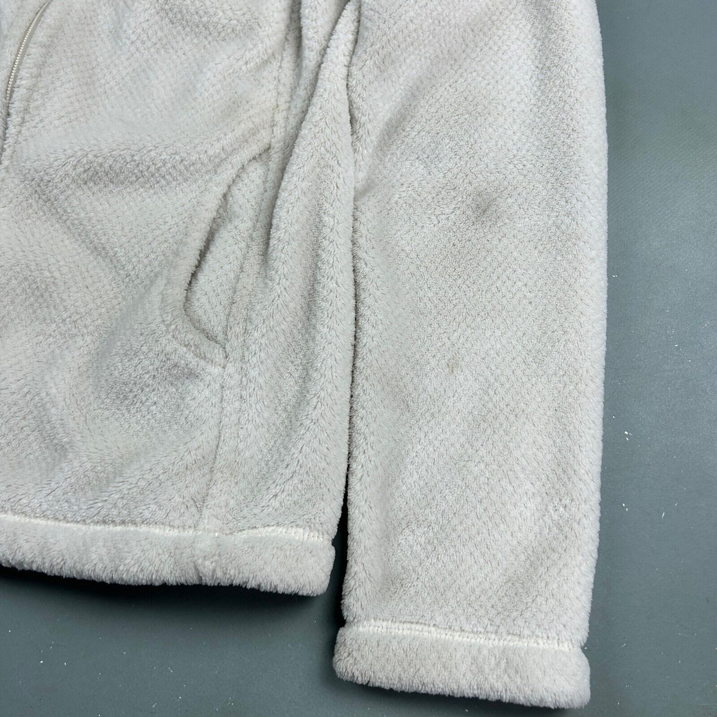 VINTAGE Patagonia White Zip Up Fleece Sweater sz Medium Womens Adult