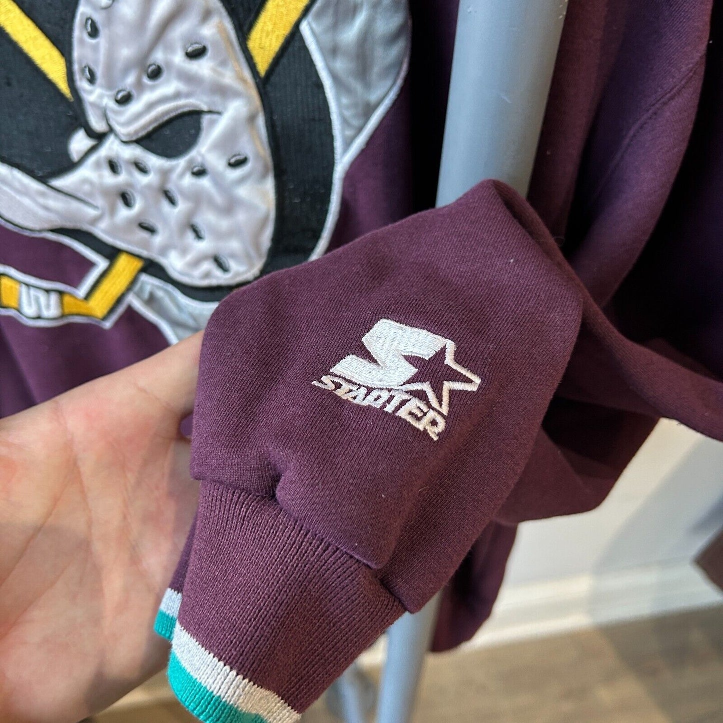 VINTAGE 90s | Starter Anaheim Mighty Ducks NHL Crew Sweater sz L