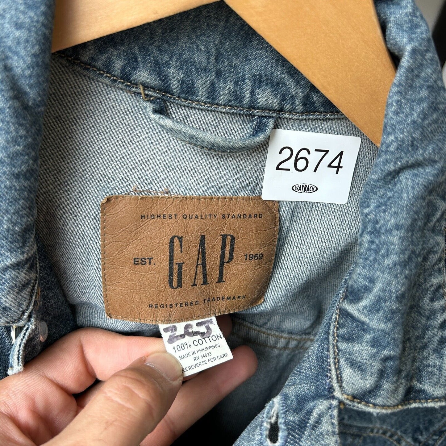 VINTAGE 90s | GAP Denim Jean Trucker Jacket sz S
