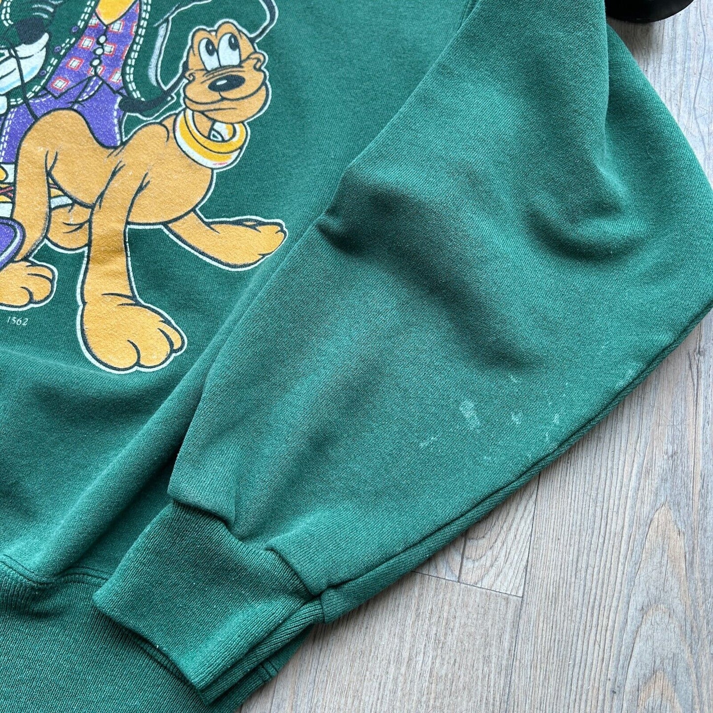 VINTAGE 90s | Mickey Mouse Donald Duck Pluto Cartoon Sweater sz L Adult