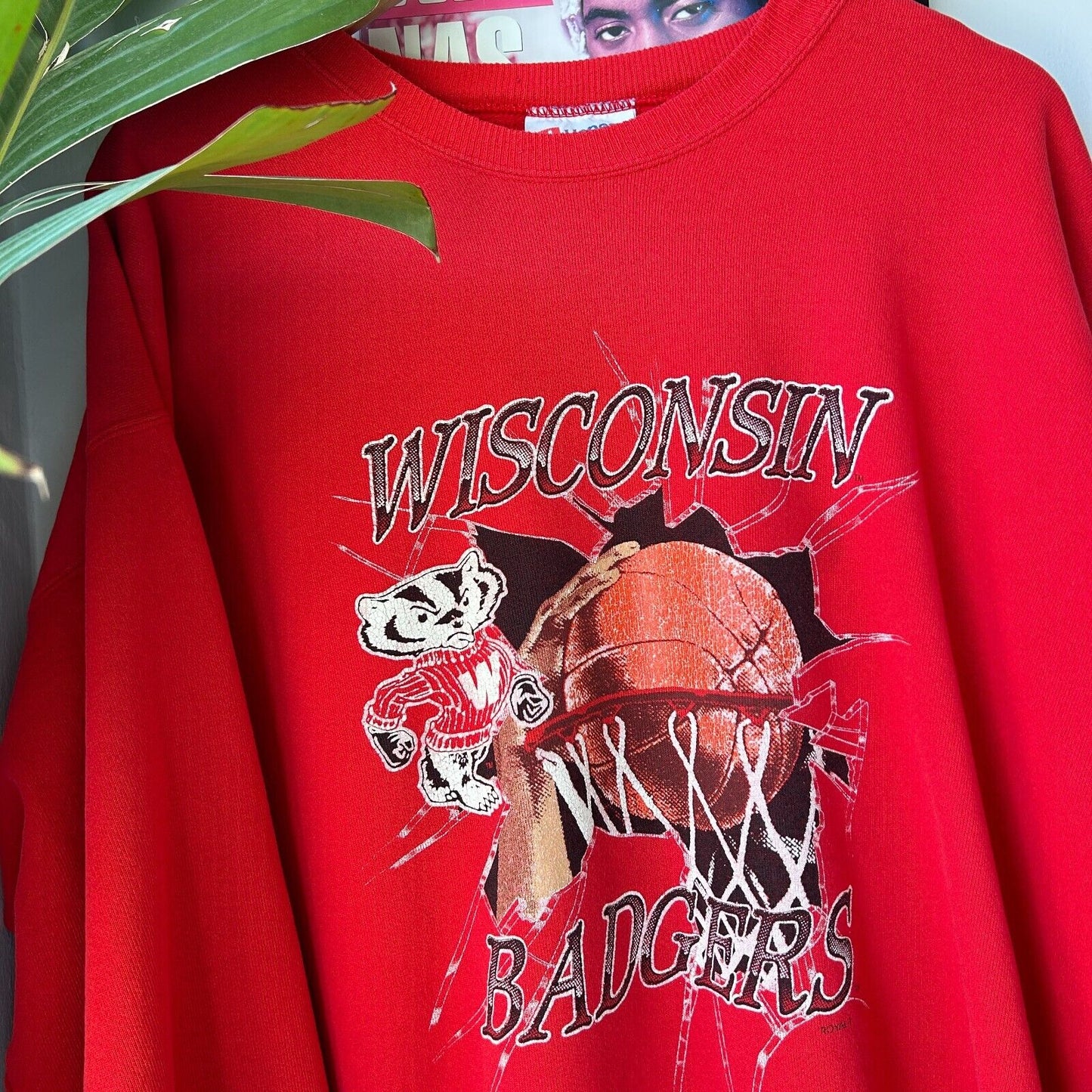 VINTAGE 90s | Wisconsin Badgers Shattered Basketball Sweater sz XL Adult