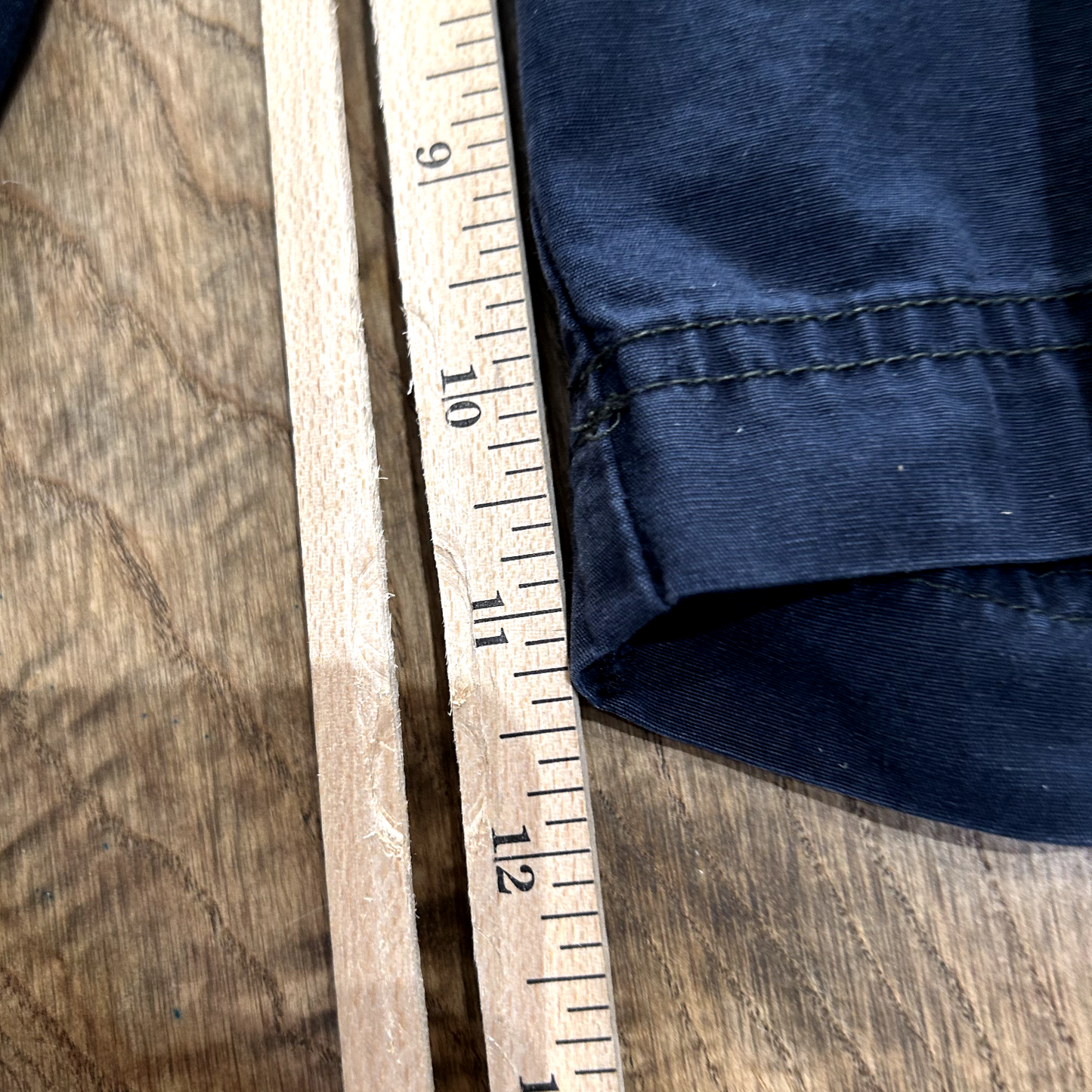 VINTAGE | Y2K Abercrombie & Fitch Navy Blue Cargo Shorts sz M W34