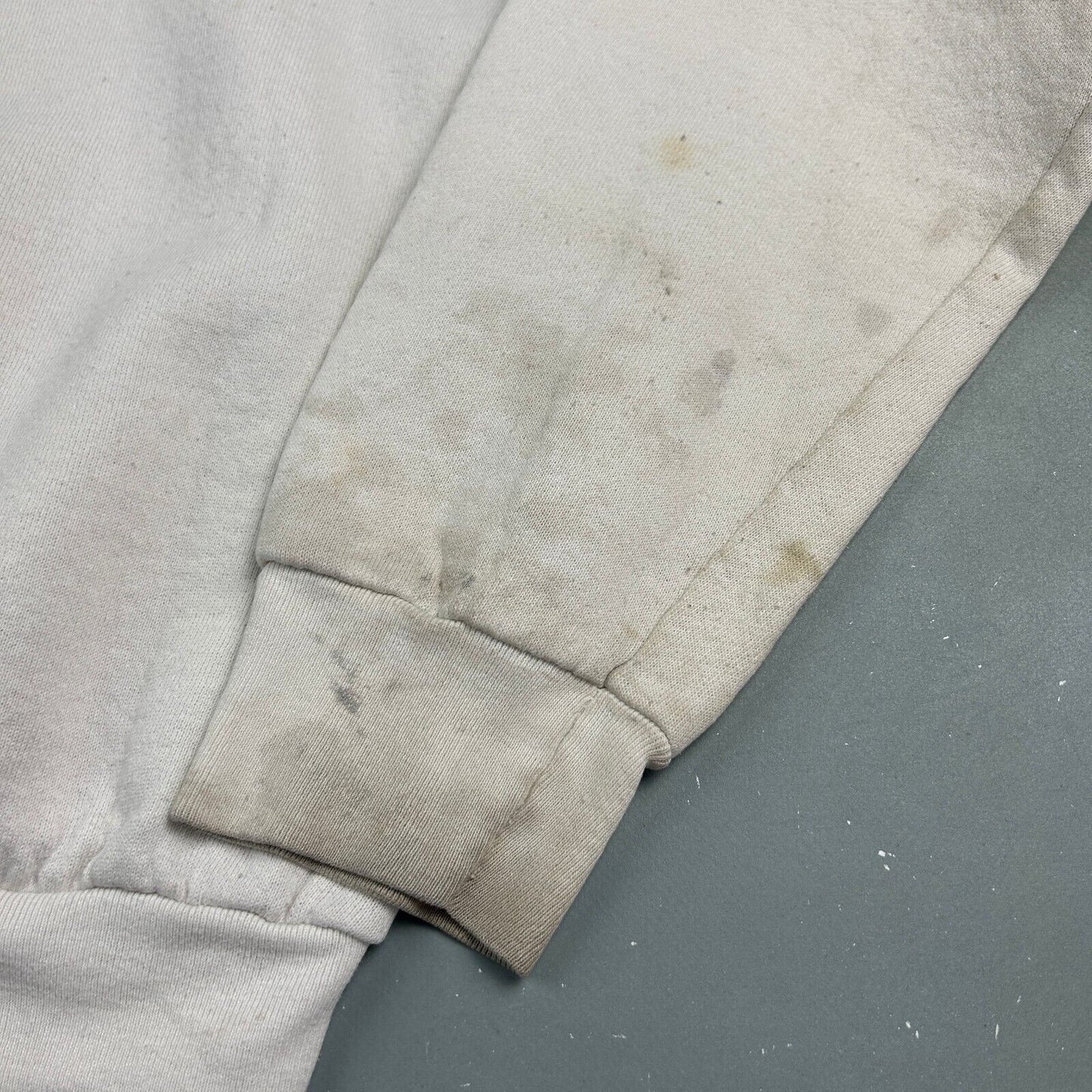 VINTAGE 90s The Incredible Mr Fix It Distressed Crewneck Sweater sz Medium Adult