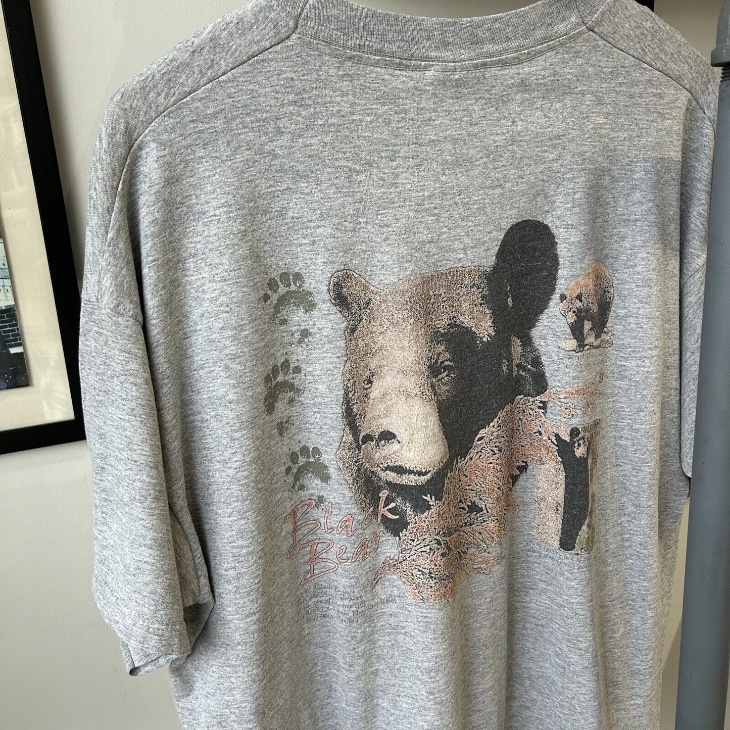 VINTAGE 90s | Black Bear Nature Graphic T-Shirt sz XL Adult