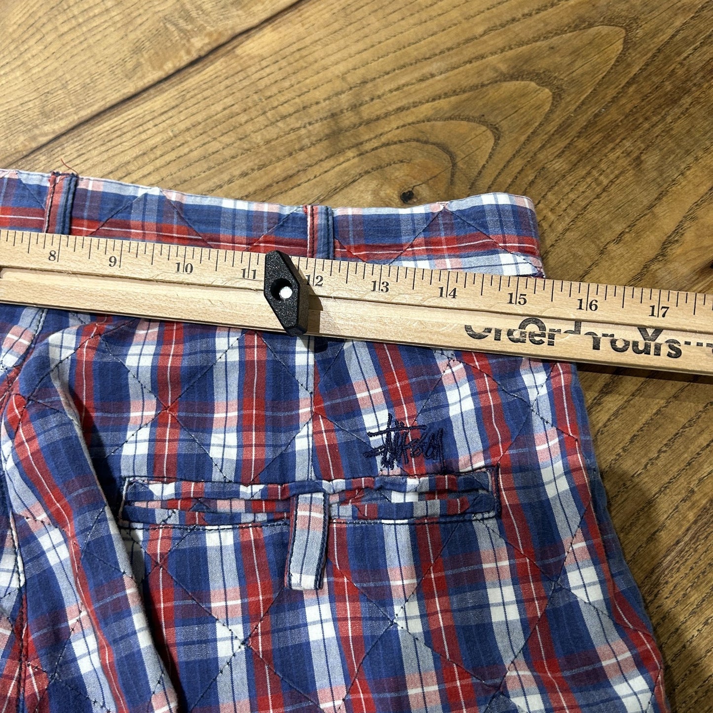VINTAGE | Stussy Madras Plaid Shorts sz W30