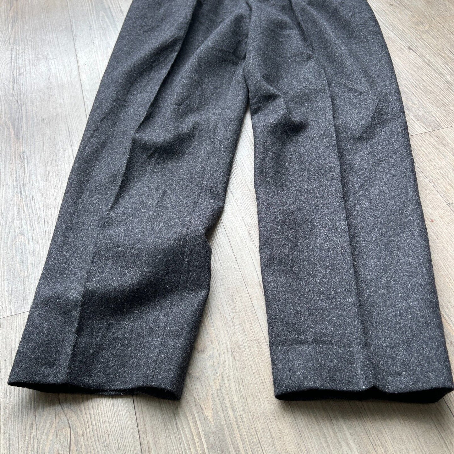 VINTAGE 80s | L.L Bean Black Wool Pleated Trouser Pants W29 L29