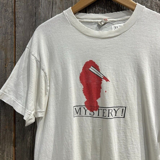 VINTAGE 90s | Stabbed In The Back Thrashed Mystery T-Shirt sz M