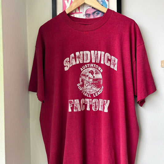 VINTAGE 90s | Sandwich Factory Faded Dark Red Baseball T-Shirt sz XL Adult