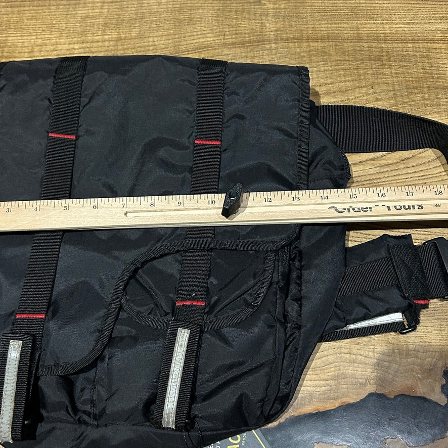 VINTAGE | Gap Curved Panel Multi Pocket Nylon Messenger Backpack