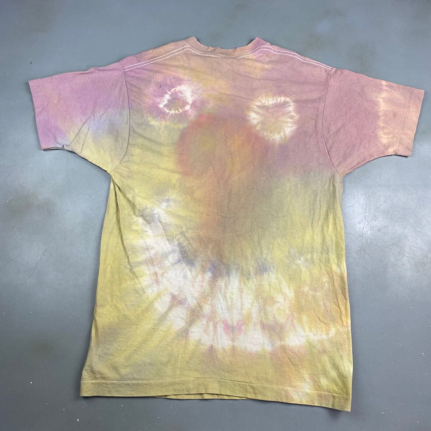 VINTAGE 90s Tye Dye Faded Light Color Single Stitch T-Shirt sz Medium Tall Adult