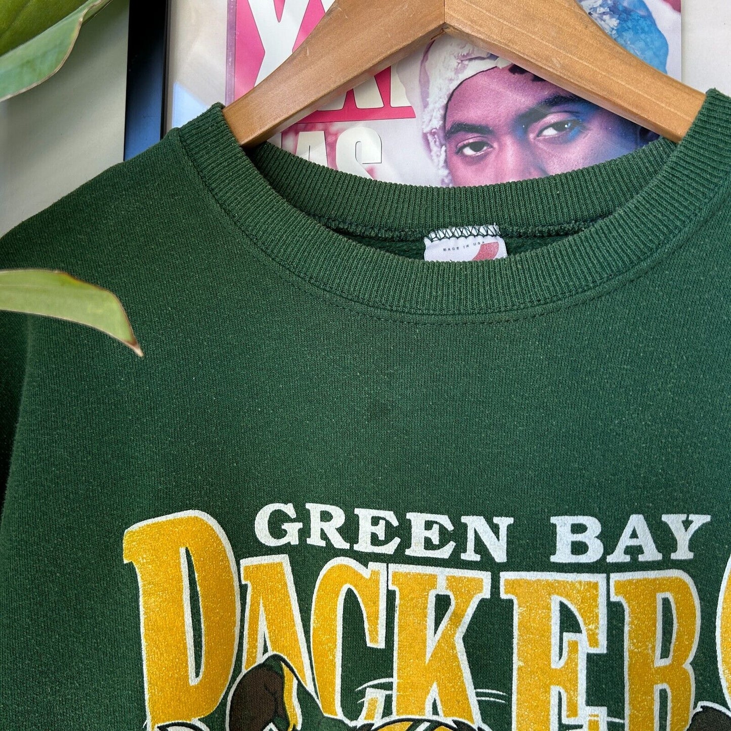 VINTAGE 90s | Green Bay Packers TAZ Football Cartoon Sweater sz L Adult
