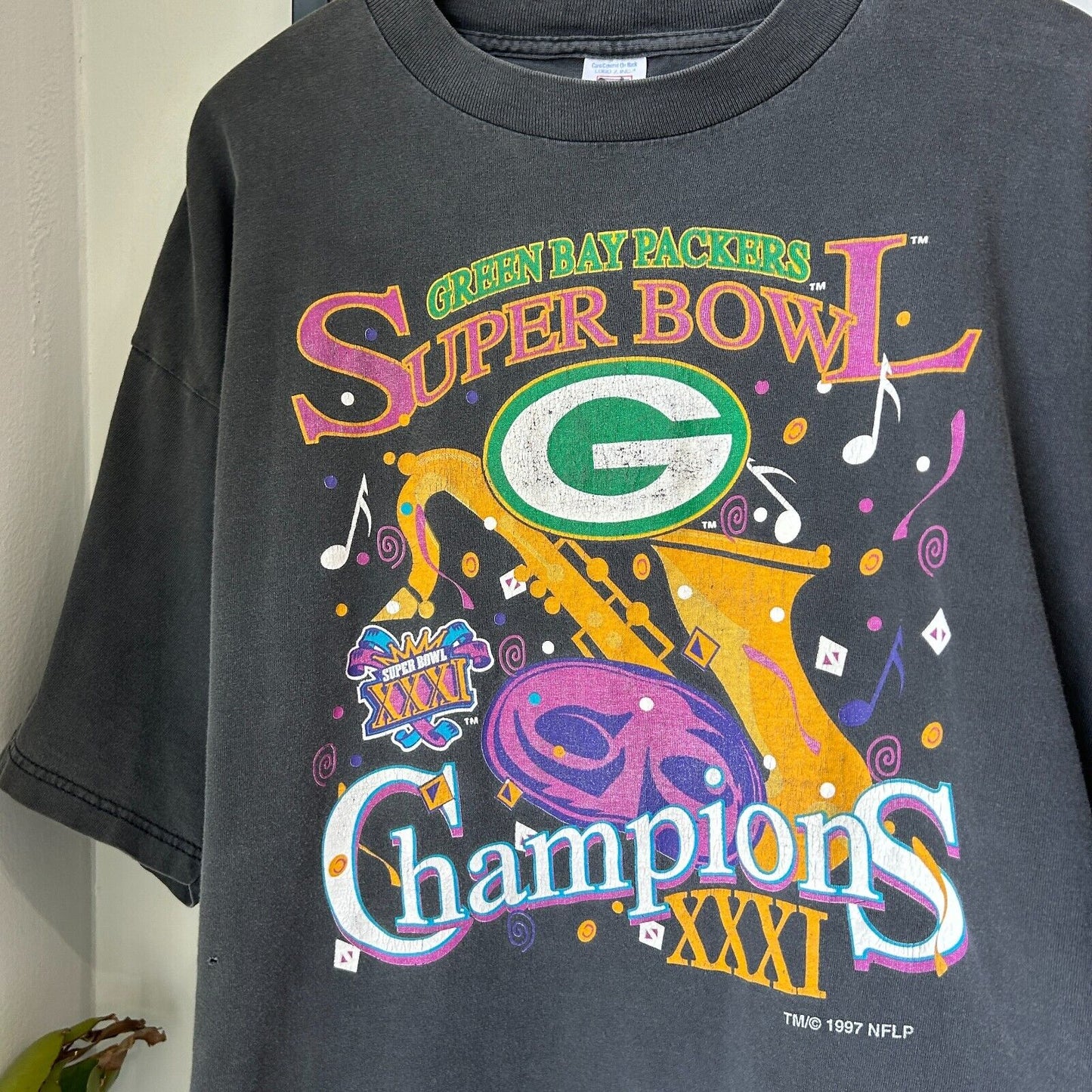 VINTAGE 1997 | NFL Green Bay Packers Super Bowl Champs Faded T-Shirt sz XXL