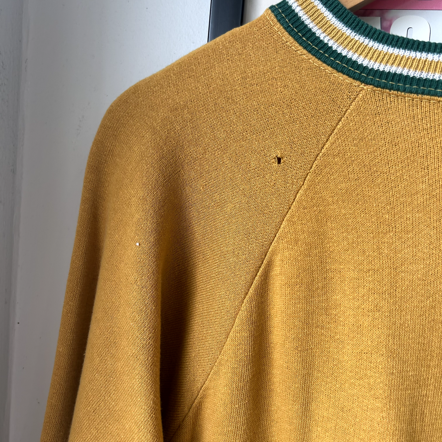 VINTAGE 1980s | Yellow Ribbed Raglan Blank Crewneck Sz Small