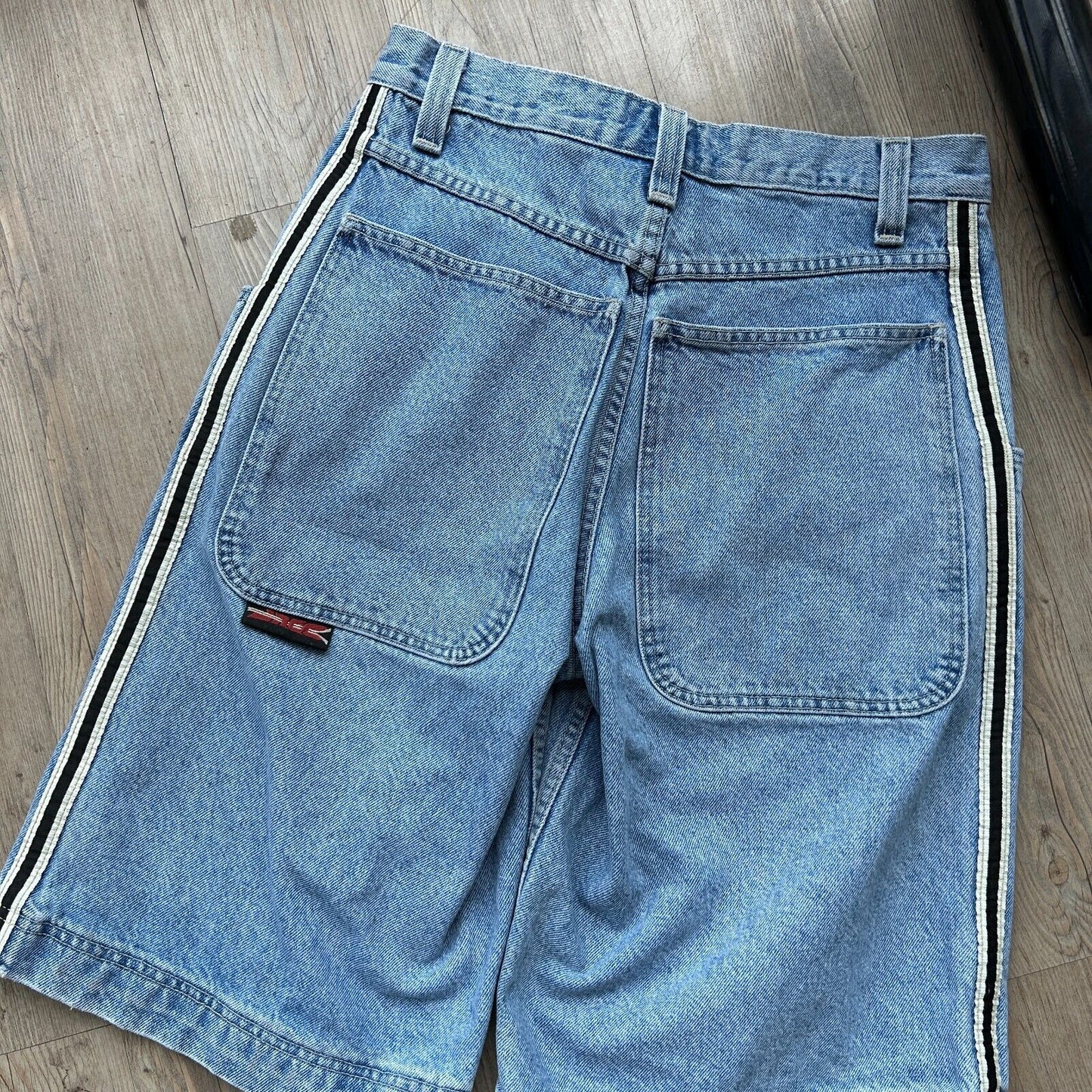 VINTAGE 90s | Skunk JNCO Jeans Baggy Denim Shorts sz W30
