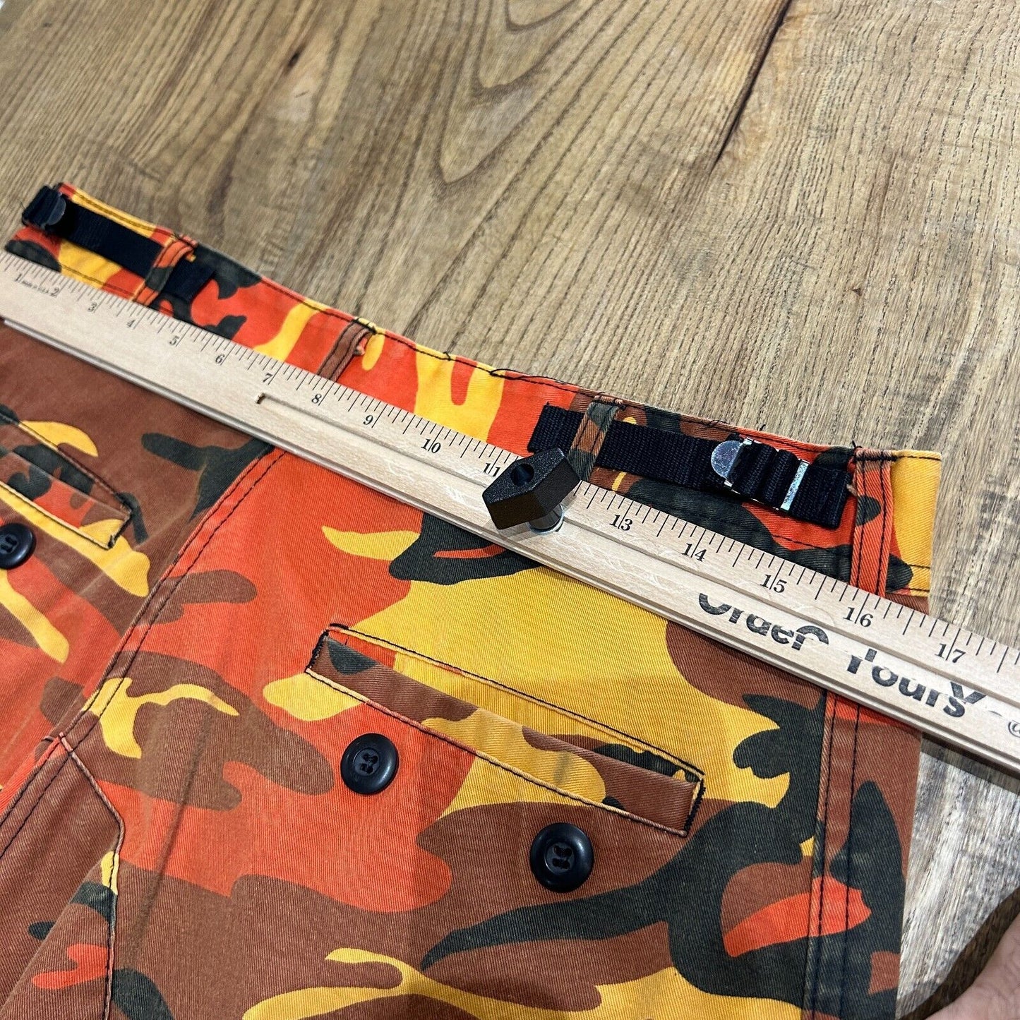 VINTAGE | Military Orange Camo Cargo Pants sz M-Reg W33 L32