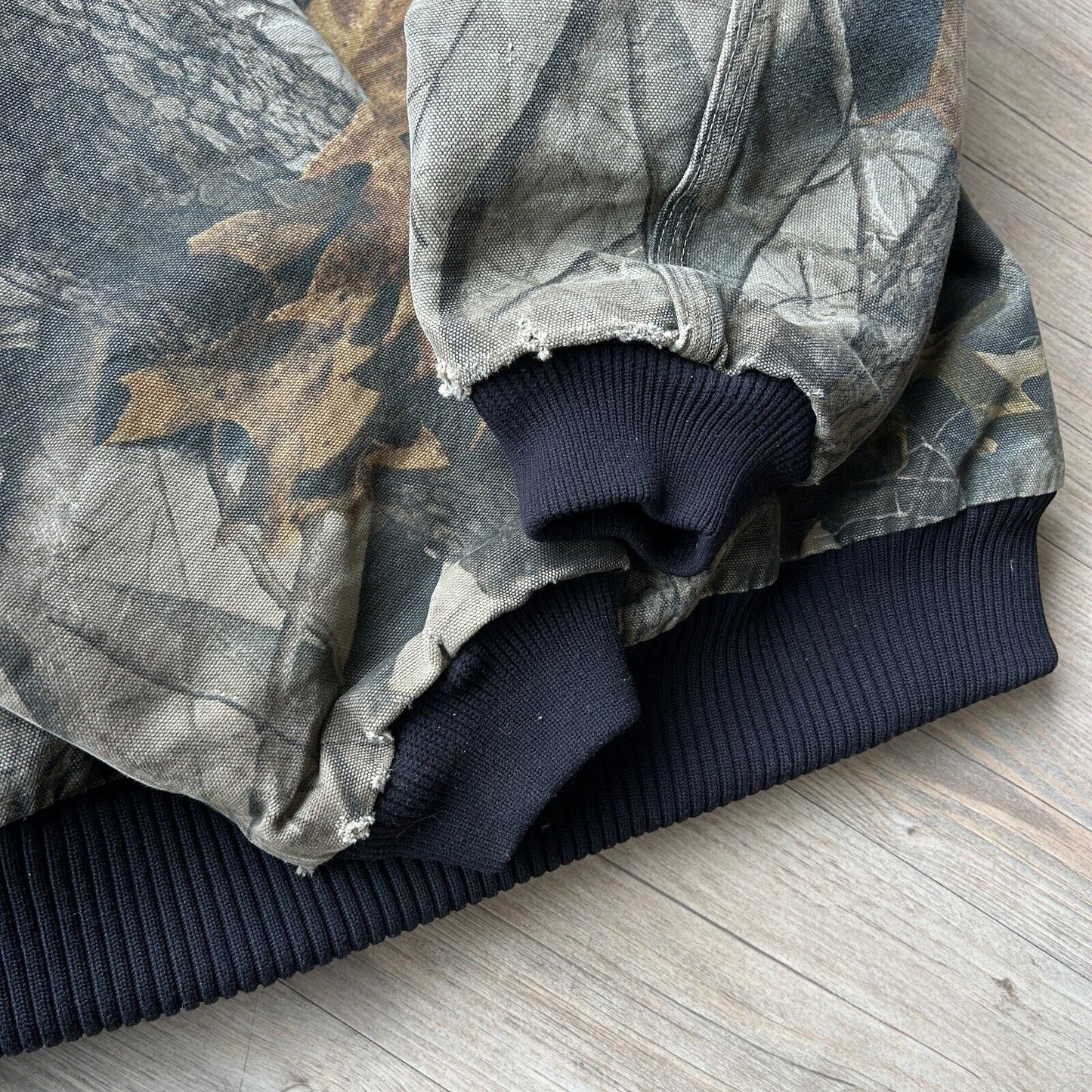 VINTAGE | Carhartt J143 CMO RealTree Hooded Jacket sz XL