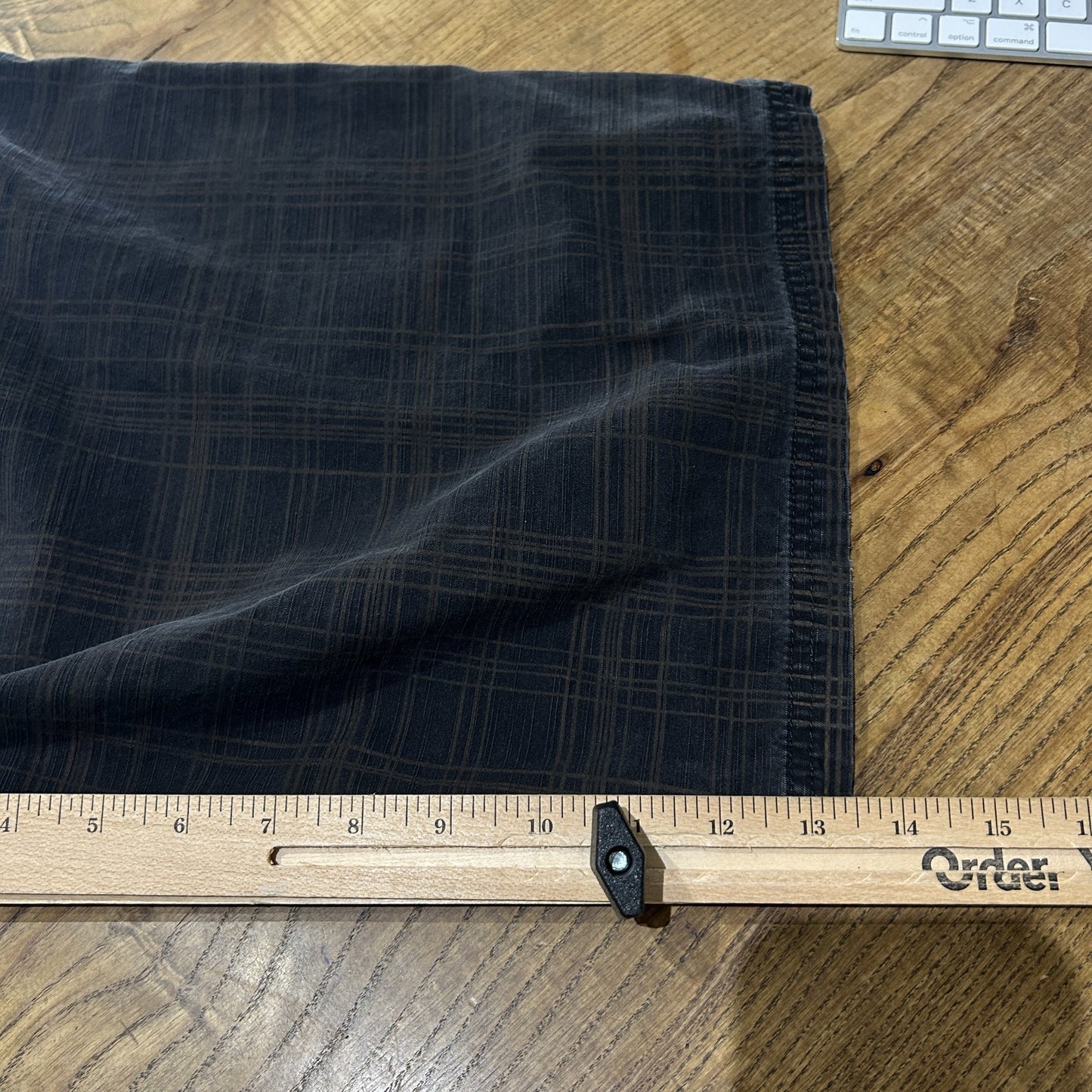 VINTAGE Y2K | Vans Black Plaid Loose Fit Shorts sz W38