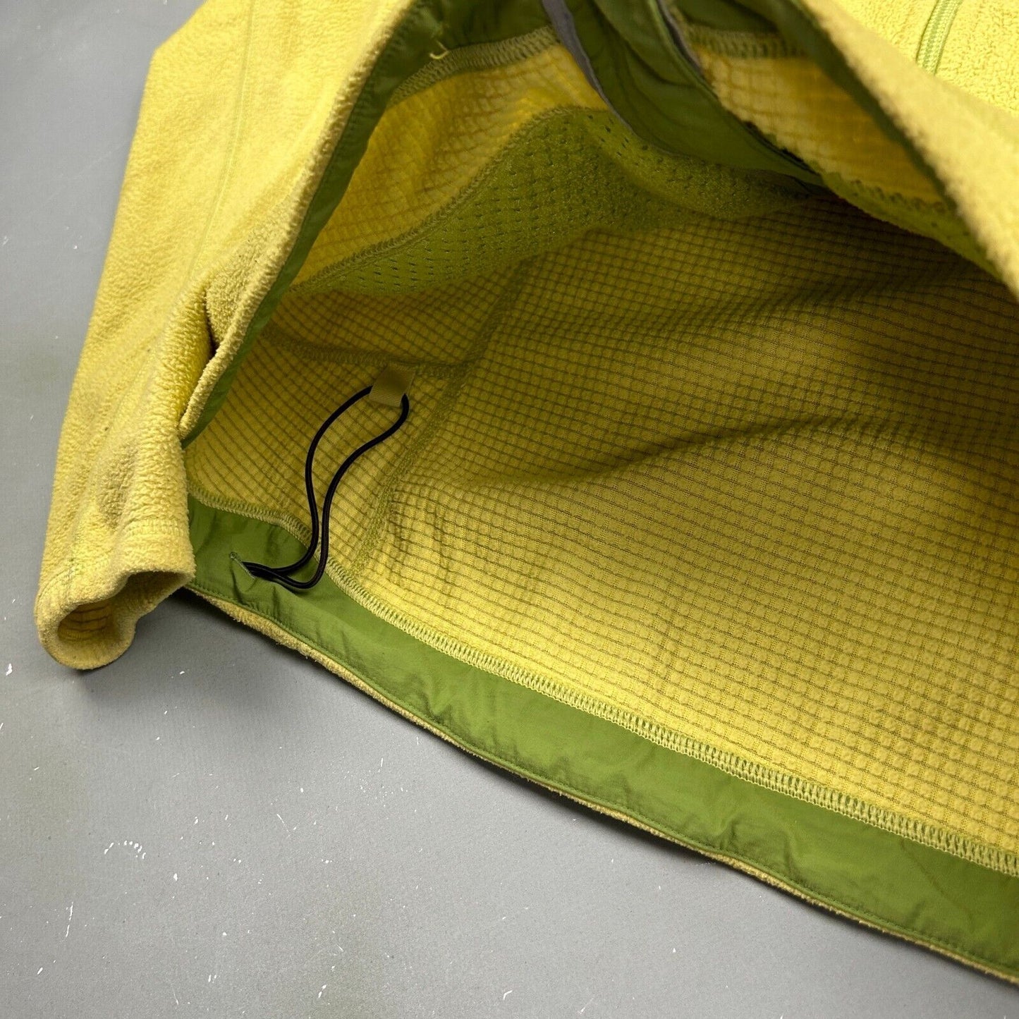 VINTAGE Patagonia Yellow Full Zip Tech R Fleece Sweater sz Small Womens